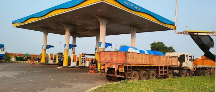 bharat petroleum petrol pump v s r filling station