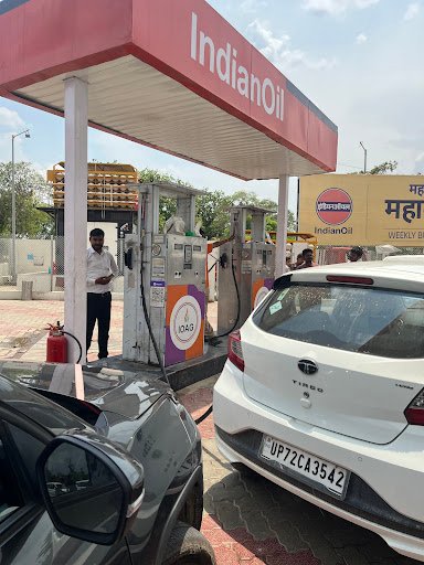 Petrol and CNG Pump Nadeem Bhai