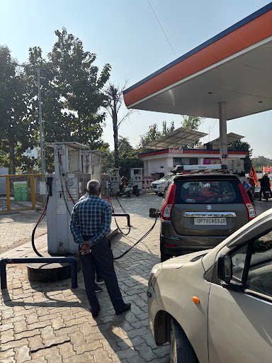 Petrol pump and cng filling station