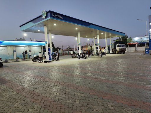 Nayara Petrol Pump-Shantinath Petroleum