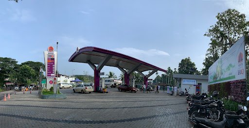 PARAYANGAT FUELS CNG Kerala's First MRPL Outlet