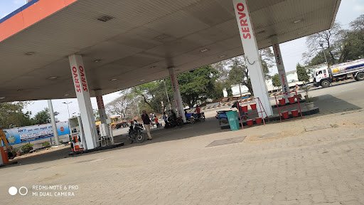 ELVEE AUTOS Petrol pump (CNG AVAILABLE)