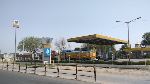 Bharat Petrol Pump and CNG