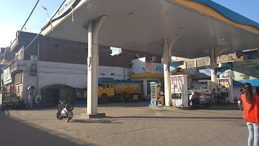 Bharat Petroleum, Petrol Pump -Link Road Service Station