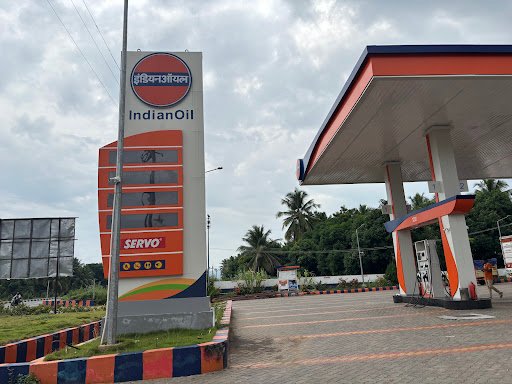 Indian Oil Pump + CNG