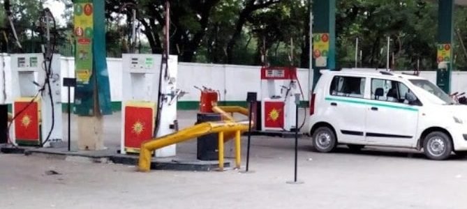 igl cng pump naraina depot