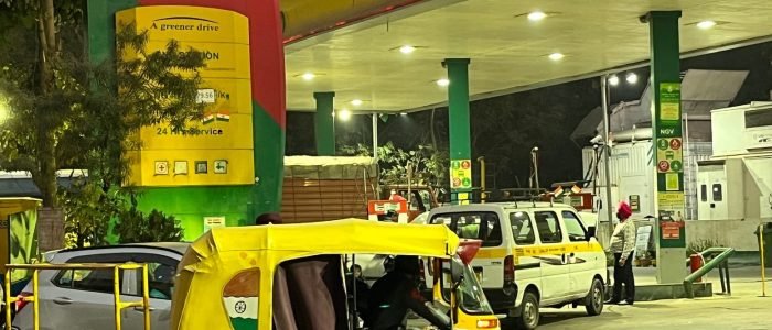 igl cng station brar square