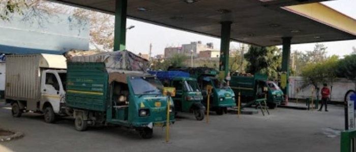 igl cng station okhla morh