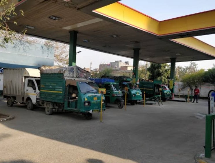 igl cng station okhla morh
